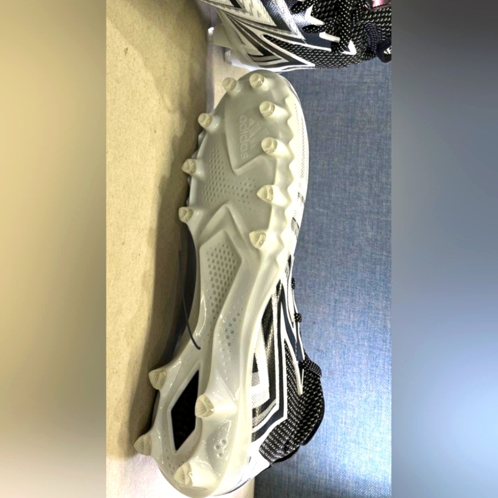 Adidas Mens Freak 23 Football Cleats sz14